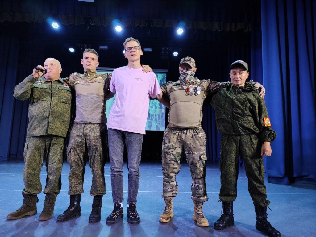 В Озёрах прошёл благотворительный концерт для участников сцепоперации