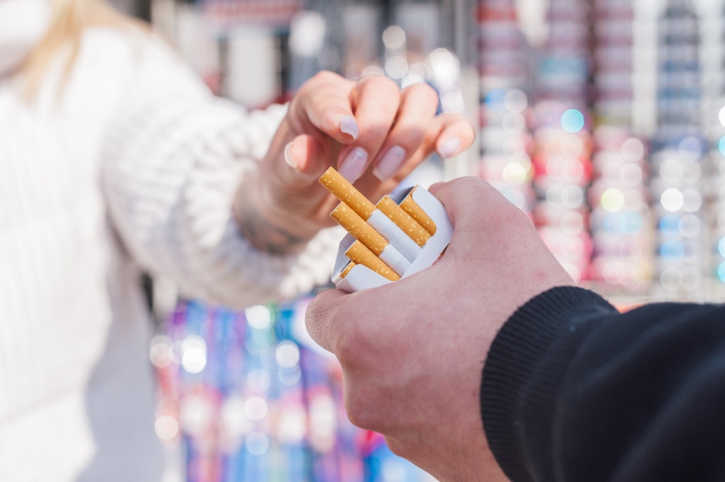 В Липецкой области пару уличили в продаже поддельных сигарет В Липецкой области пару уличили в продаже поддельных сигарет