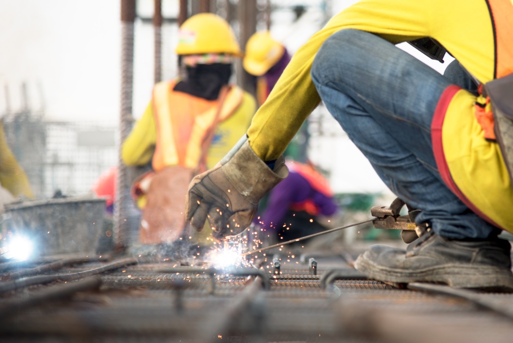 В Петербурге ведётся подготовка к монтажу уникальных цилиндров нового разводного моста