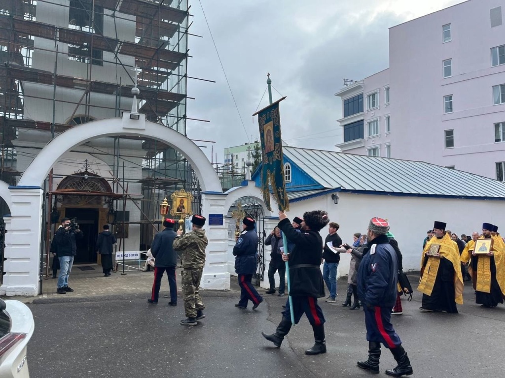 В Иоанно- Богословский храм Саранска доставлены особо почитаемые в православии реликвии