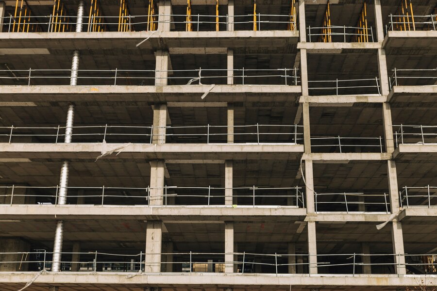 Врио губернатора Югры прокомментировал строительство больницы во время визита в Советский район Врио губернатора Югры прокомментировал строительство больницы во время визита в Советский район