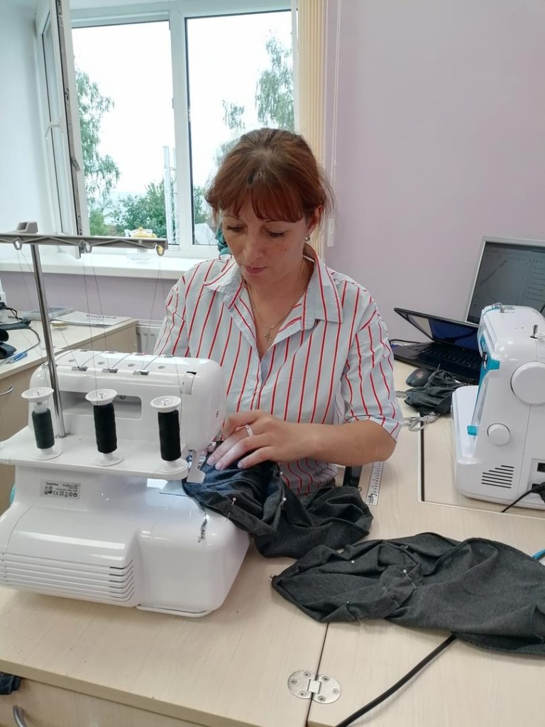 В Старошайговском районе Мордовии шьют амуницию для бойцов СВО