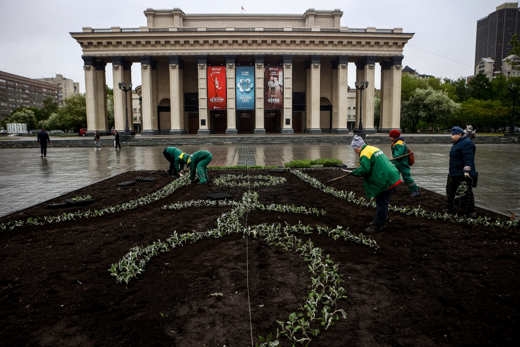 В Новосибирске этим летом высадят более полумиллиона цветов
