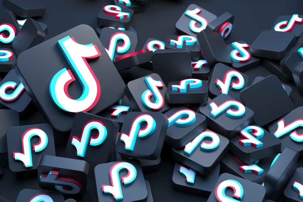 ЕК может выписать TikTok многомиллиардный штраф ЕК может выписать TikTok многомиллиардный штраф
