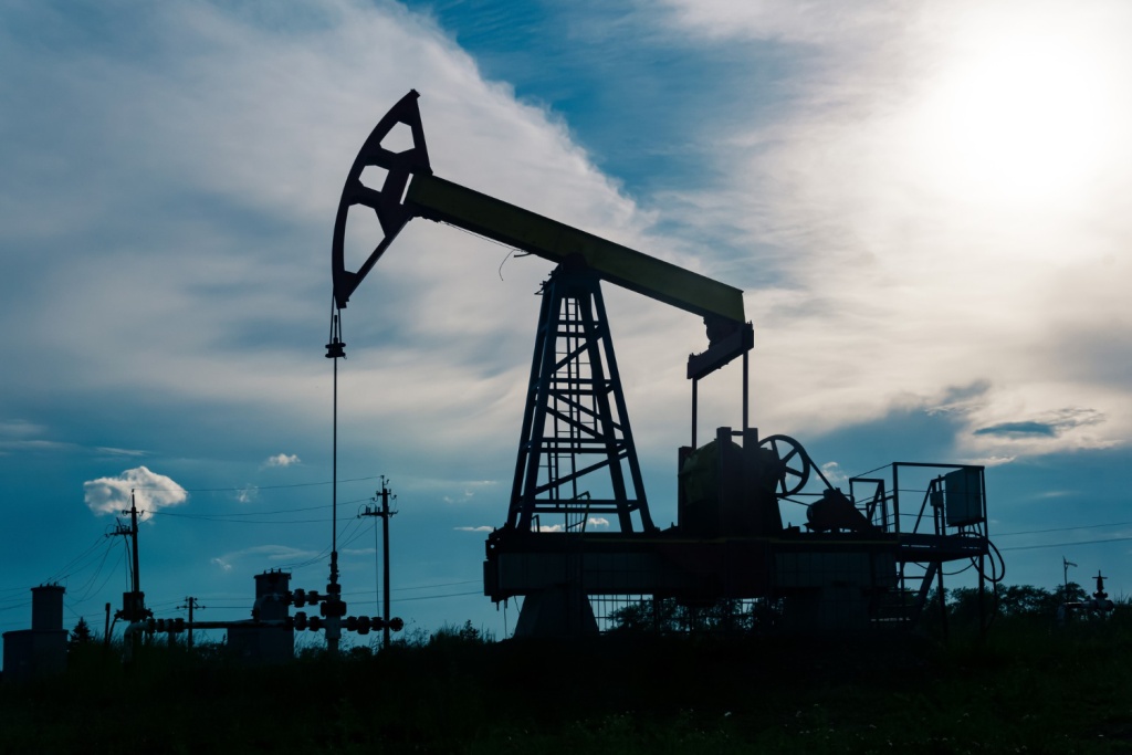 Нефть штурмует $92: рост цен подпитывают геополитика и ослабление доллара Нефть штурмует $92: рост цен подпитывают геополитика и ослабление доллара